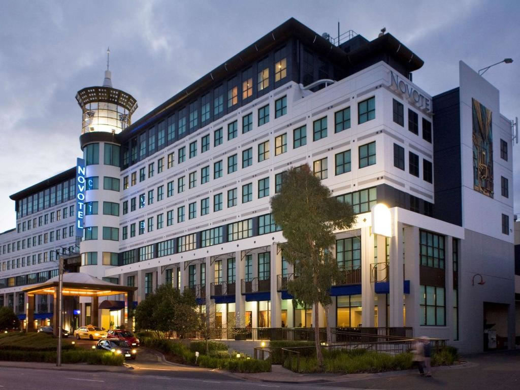 Novotel Glen Waverley Novotel Glen Waverley