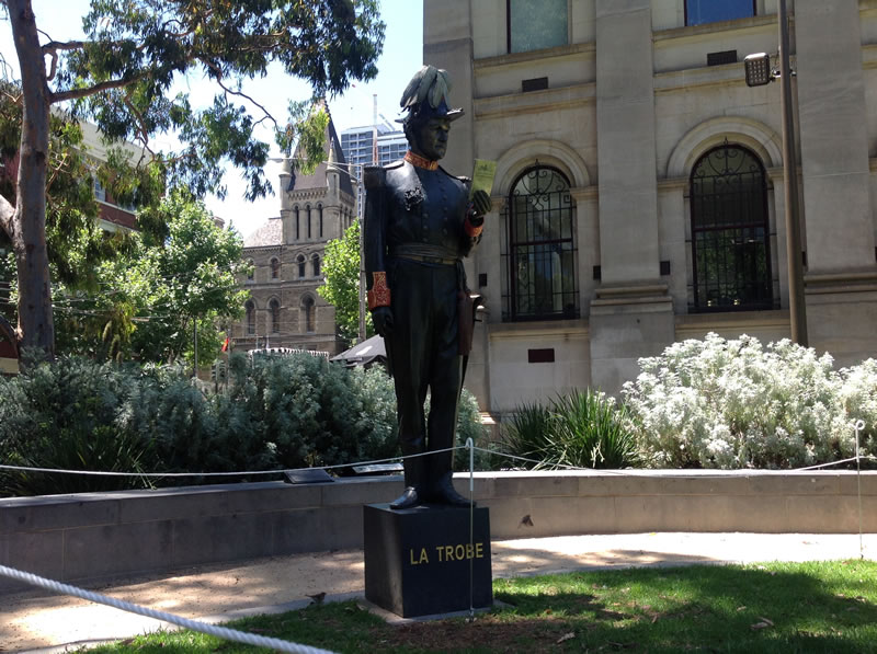 Statue : Charles La Trobe - Peter Corlett