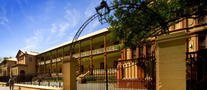 Parliament House | Tours Parliament House | Tours